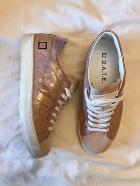 D.A.T.E. Metallic Rose Gold Low-Top Sneakers